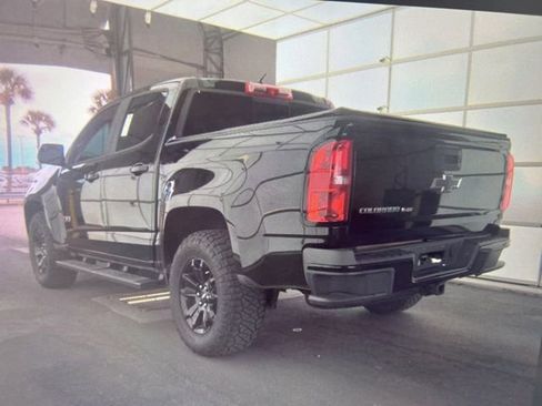 Used 2018 Chevrolet Colorado Z71 w/ Z71 Midnight Edition image 4