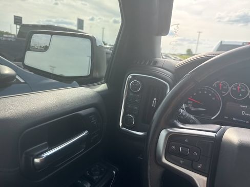 Used 2020 Chevrolet Silverado 1500 LTZ AWD/4WD image 22