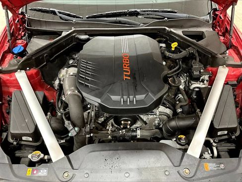 Used 2018 Kia Stinger GT2 AWD/4WD image 11