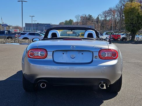 Used 2010 MAZDA MX-5 Miata Sport image 5