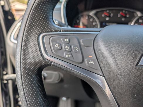 Used 2021 Chevrolet Equinox LT image 19