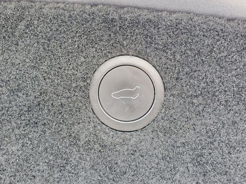 Used 2023 Tesla Model X AWD/4WD image 7