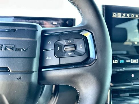 New 2026 GMC Hummer EV SUV image 32
