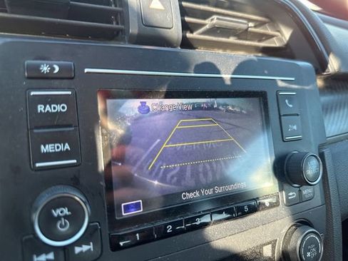 Used 2017 Honda Civic Sport image 3