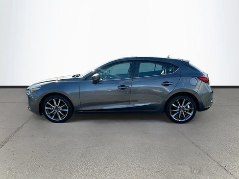 Used 2018 MAZDA MAZDA3 Touring FWD image 4