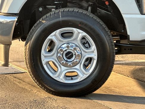 New 2026 Ford F250 XLT w/ XLT Premium Package image 23