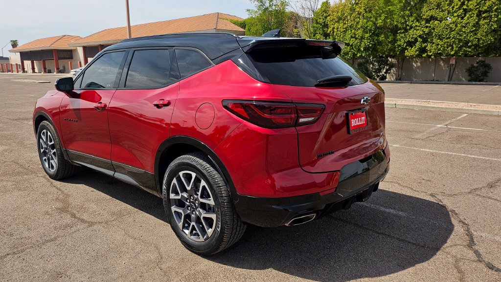 Used 2023 Chevrolet Blazer RS w/ Enhanced Convenience Package FWD image 8