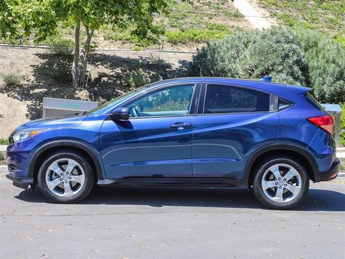 Used 2016 Honda HR-V EX image 3