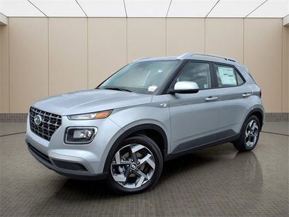 New 2025 Hyundai Venue SEL