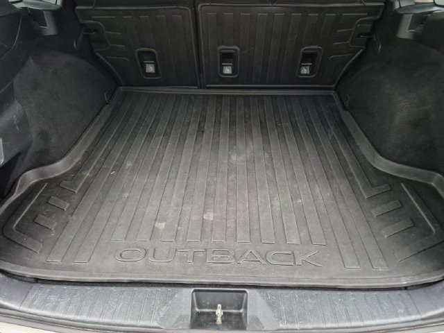 Used 2018 Subaru Outback 2.5i Premium AWD/4WD image 4