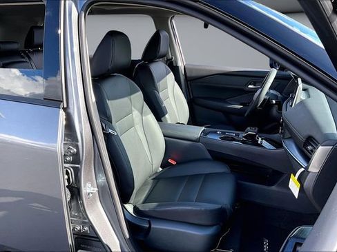 New 2026 Nissan Rogue SV image 11