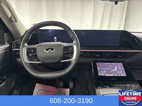 Used 2025 INFINITI QX80 Sensory AWD/4WD image 19