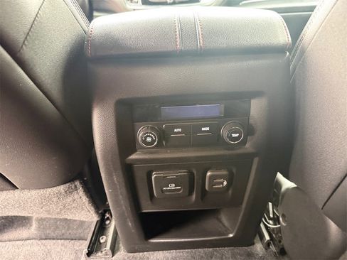 Used 2022 Chevrolet Traverse RS w/ LPO, Floor Liner Package image 29