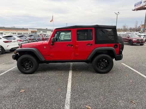 Used 2018 Jeep Wrangler Unlimited Rubicon w/ Connectivity Group image 5
