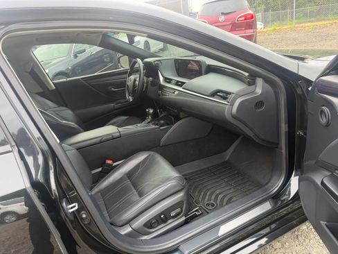 Used 2020 Lexus ES 300h w/ Accessory Package FWD image 28