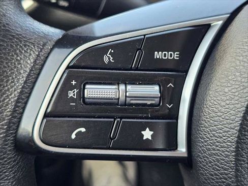 Used 2024 Kia Forte LXS FWD image 32