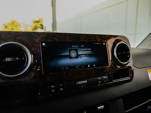 Used 2023 Mercedes-Benz Sprinter 3500 image 72