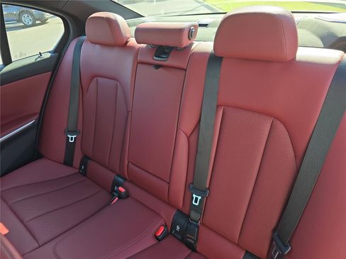 Certified 2023 BMW 330i Sedan w/ Premium Package image 11