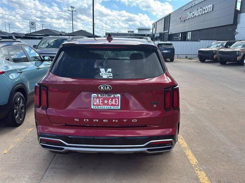 Used 2021 Kia Sorento S w/ Panoramic Sunroof Package FWD image 10