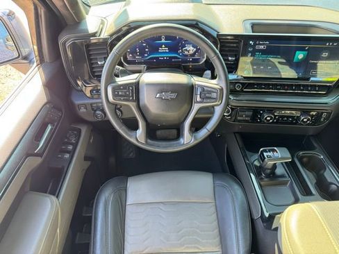 Used 2023 Chevrolet Silverado 1500 ZR2 w/ Technology Package image 15