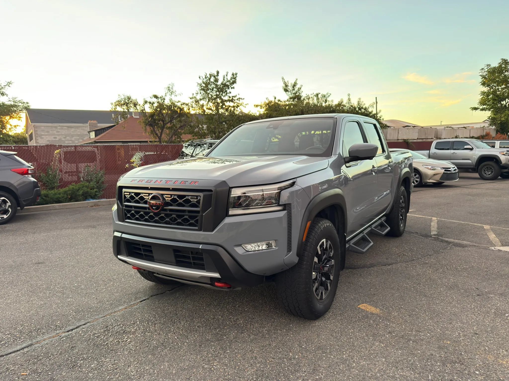 Used 2023 Nissan Frontier PRO-4X w/ Pro Convenience Package AWD/4WD image 1