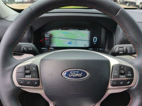 Certified 2025 Ford Explorer Active RWD image 33