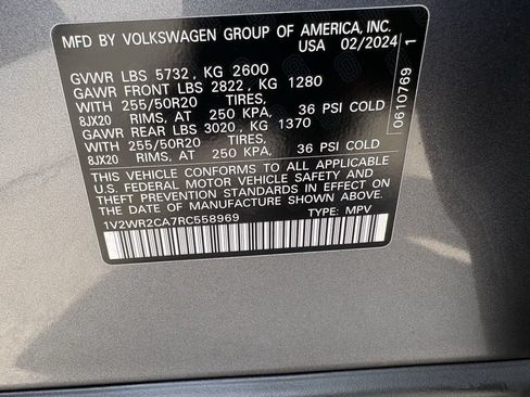 Used 2024 Volkswagen Atlas SE FWD image 30