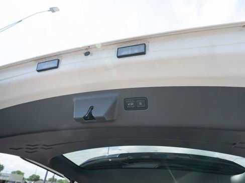 Used 2025 Hyundai Santa Fe SEL AWD/4WD image 37