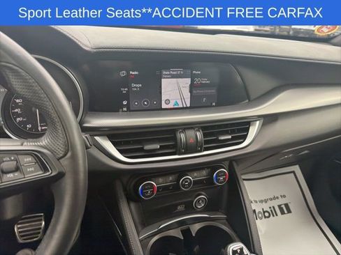 Used 2022 Alfa Romeo Stelvio Veloce image 30