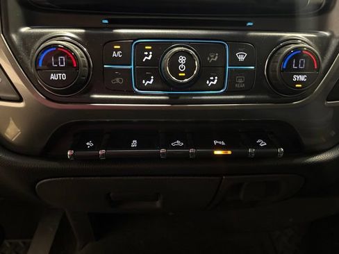 Used 2018 Chevrolet Silverado 1500 LT w/ All Star Edition AWD/4WD image 17