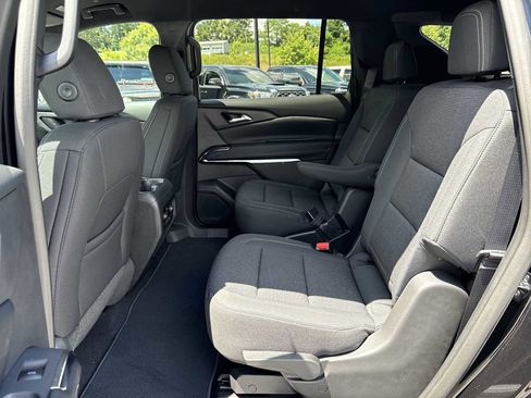 New 2026 Chevrolet Traverse LT FWD image 24