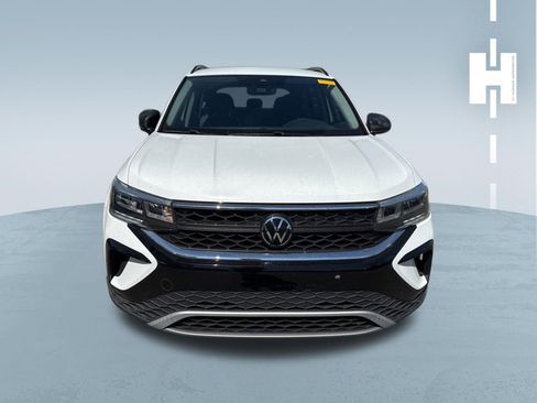 Used 2024 Volkswagen Taos S image 2
