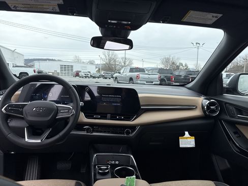 New 2026 Chevrolet Equinox ACTIV w/ Convenience Package III image 15