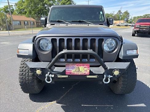 Used 2018 Jeep Wrangler Unlimited Sport S AWD/4WD image 5