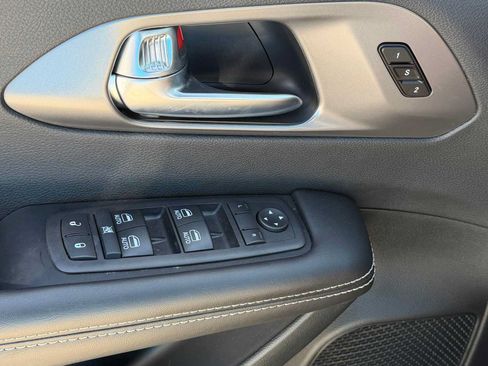 New 2026 Chrysler Pacifica Select AWD/4WD image 14