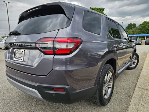 Used 2024 Honda Pilot EX-L image 5