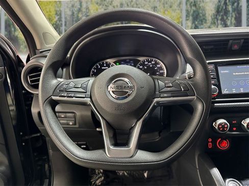 Used 2021 Nissan Kicks S FWD image 16