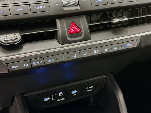 Used 2025 Kia K4 FWD image 24