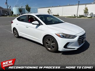 Used 2018 Hyundai Elantra SEL FWD video 1