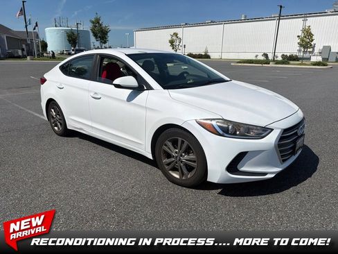 Used 2018 Hyundai Elantra SEL FWD image 1
