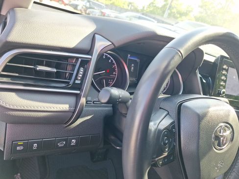 Used 2024 Toyota Camry SE w/ Convenience Package FWD image 17