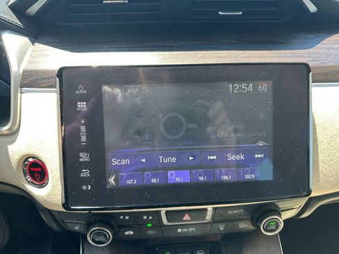 Used 2018 Honda Clarity Touring image 3