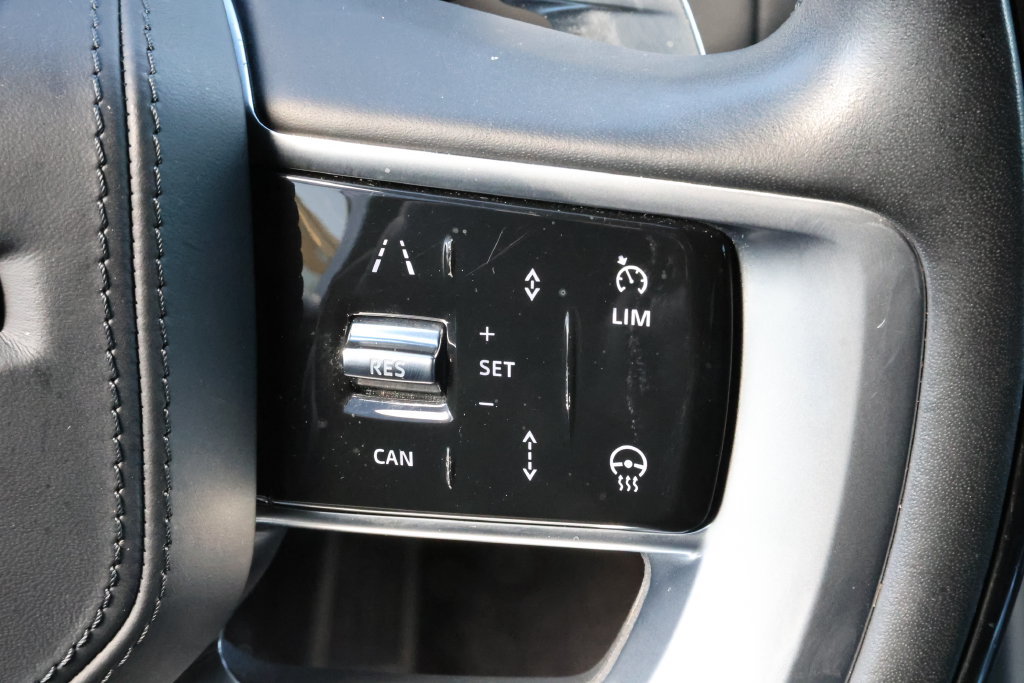 Used 2023 Land Rover Range Rover SE AWD/4WD image 14