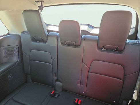 New 2026 Nissan Pathfinder Platinum AWD/4WD image 11