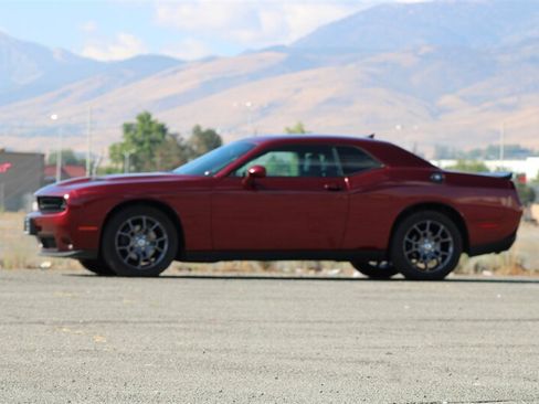 Used 2018 Dodge Challenger GT w/ Driver Convenience Group AWD/4WD image 5