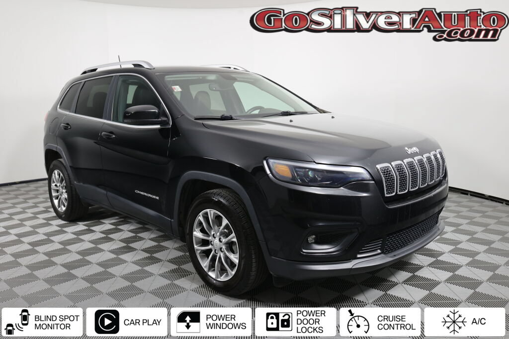 Used 2019 Jeep Cherokee Latitude Plus w/ Comfort/Convenience Group FWD image 1