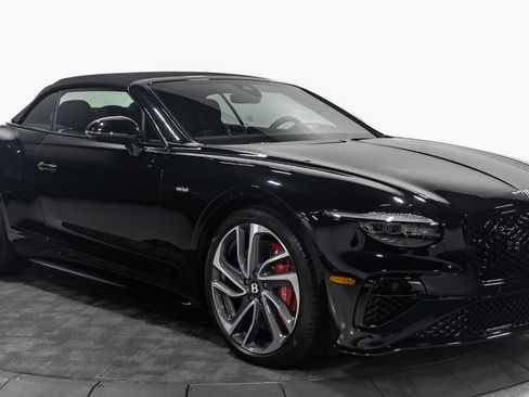 Used 2025 Bentley Continental GT Speed image 20