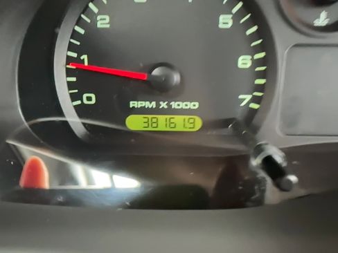 Used 2011 Ford Ranger XLT w/ Bright Trim Group image 8