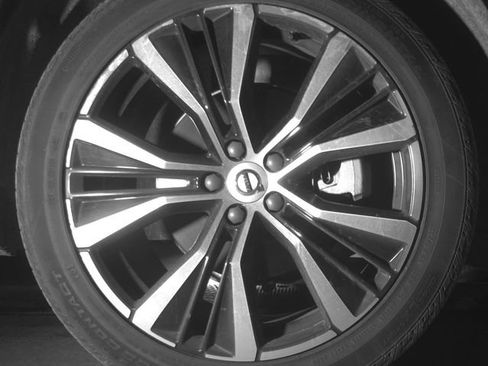 Used 2023 Volvo XC60 B5 Plus w/ Climate Package image 41