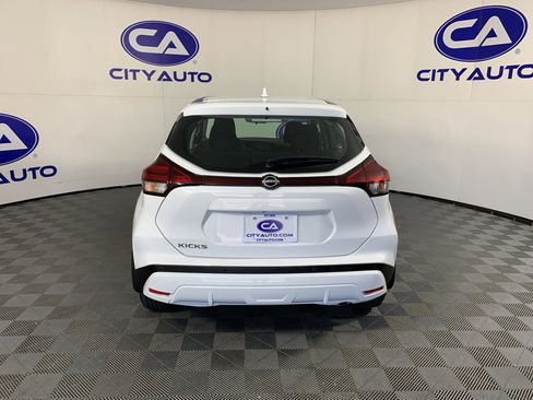 Used 2025 Nissan Kicks Play S FWD image 4